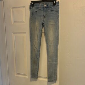 American Eagle Outfitters Light Wash Skinny Jeans